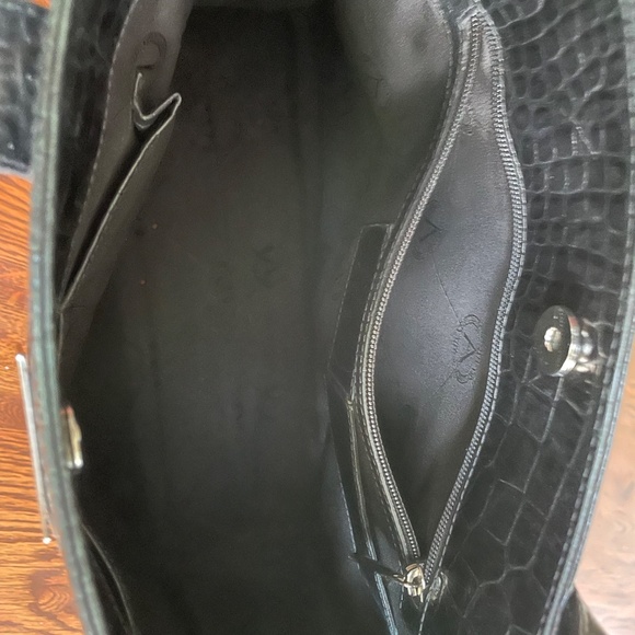 Black Crocodile Print Leather Bag - Picture 14 of 16